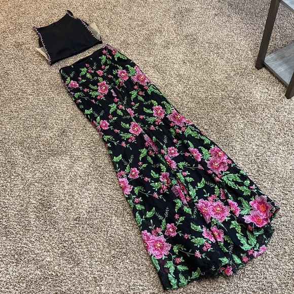 NEW Jovani Two Piece Dress - Picture 6 of 6